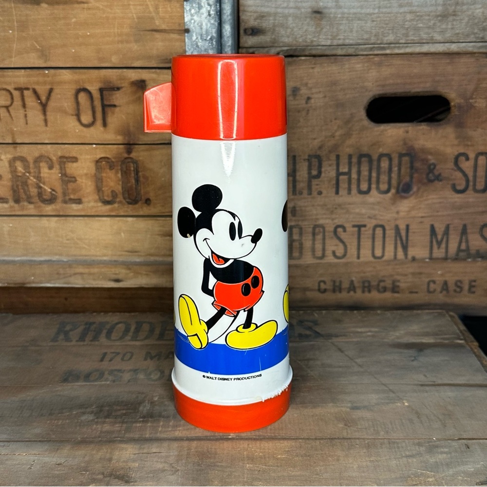 Vintage Mickey Mouse Aladdin #31 Tall 1 Quart Thermos - Disney Collectible"